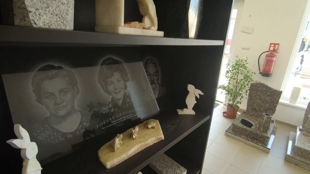 ÉletreFel Kobirodalom Sírko