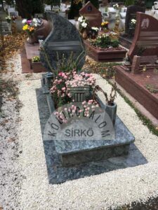 Olive Green szimpla gránit sírko 2