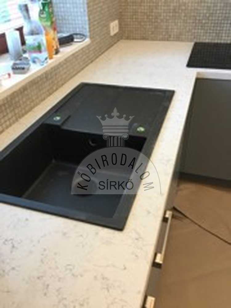 Noble Carrara Technistone pult