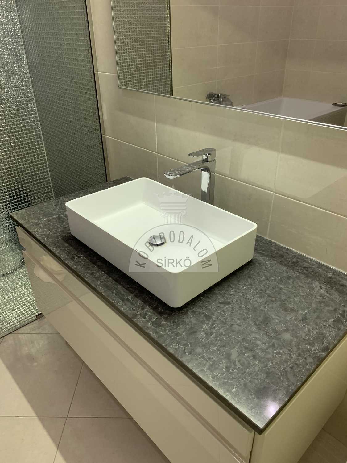 Noble Imperial Grey technistone pult 2